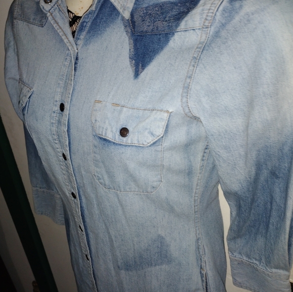 CALVIN KLEIN Distressed DENIM SHIRT DRESS; Pockets & Rainbow patch! Super cute! - Picture 12 of 15